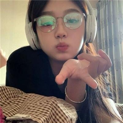 堂下何人